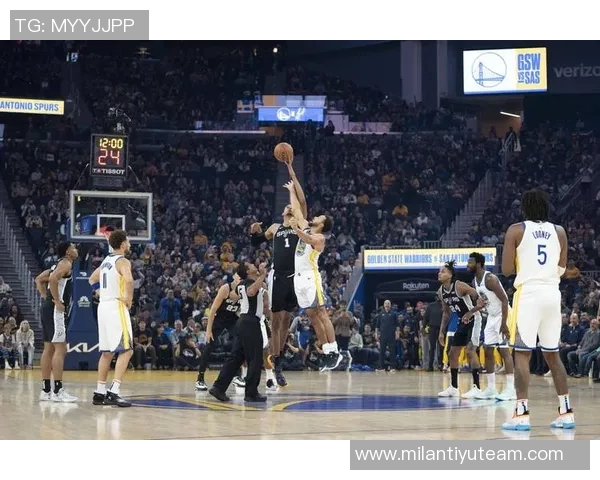 文班将成为NBA历史第十位身高超过226厘米球员与姚明并肩作战