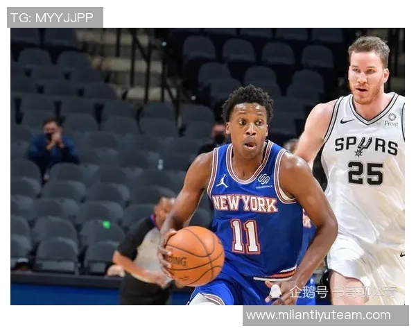 兰德尔表现平平14投仅5中贡献13分3篮板11助攻三分球命中率不佳